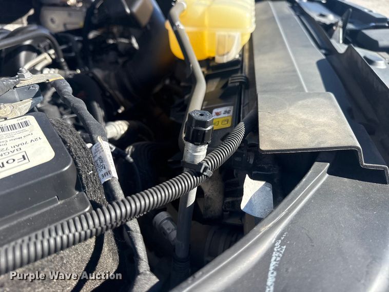 image for item DJ7989 2021 Ford F-150 SuperCrew pickup truck