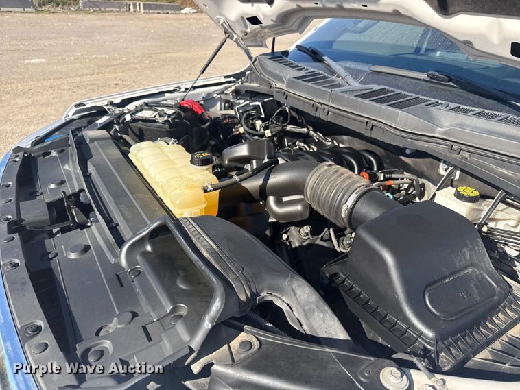 image for item DJ7989 2021 Ford F-150 SuperCrew pickup truck