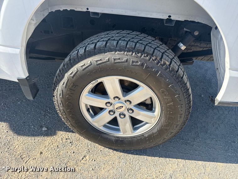 image for item DJ7989 2021 Ford F-150 SuperCrew pickup truck