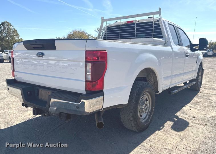 image for item DJ7990 2020 Ford F-250 SuperCab pickup truck
