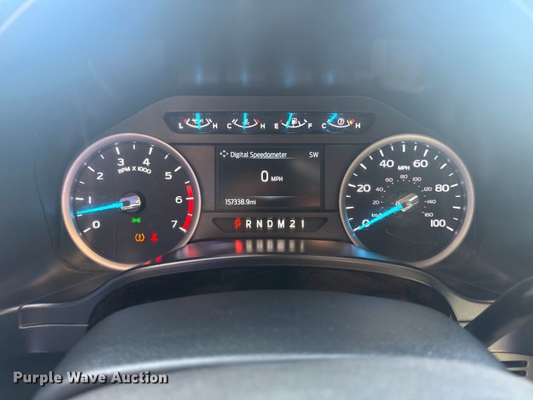 image for item DJ7990 2020 Ford F-250 SuperCab pickup truck