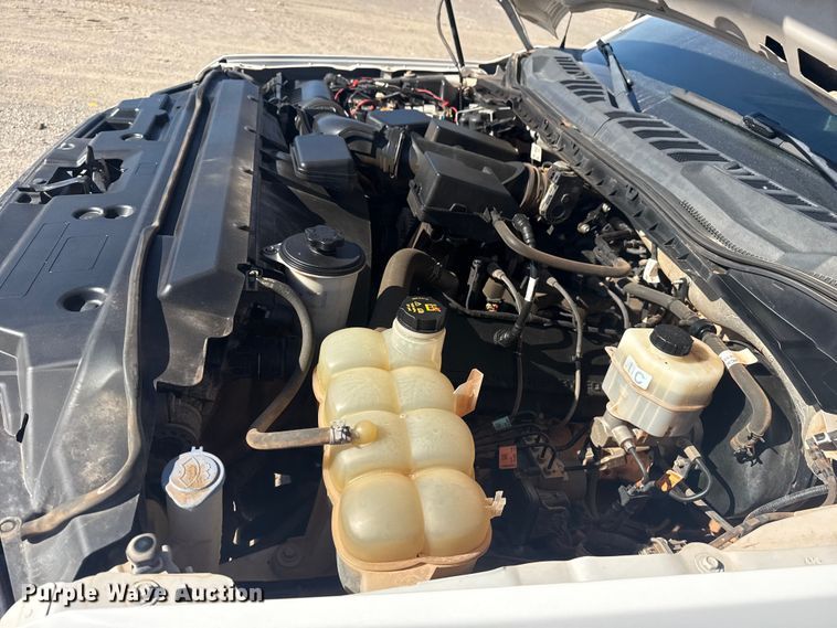 image for item DJ7990 2020 Ford F-250 SuperCab pickup truck