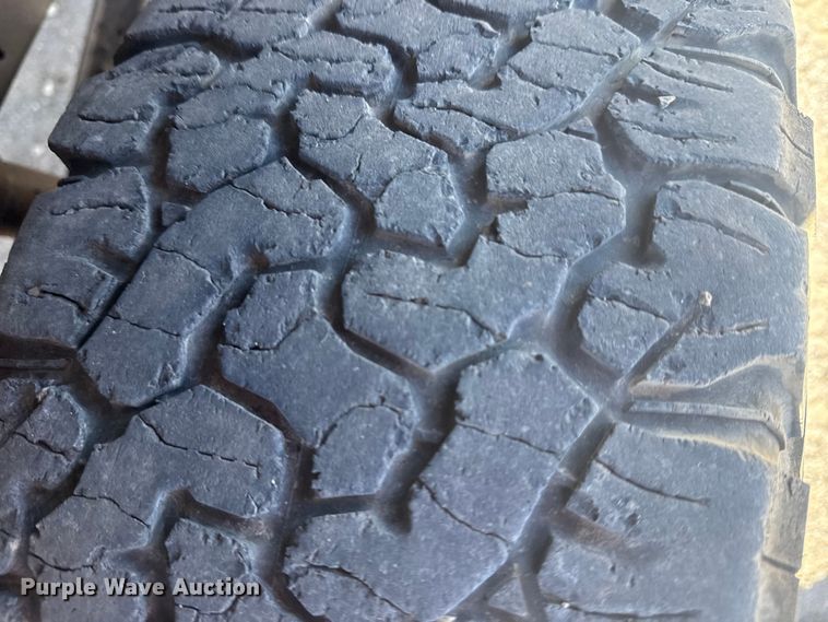 image for item DJ7990 2020 Ford F-250 SuperCab pickup truck