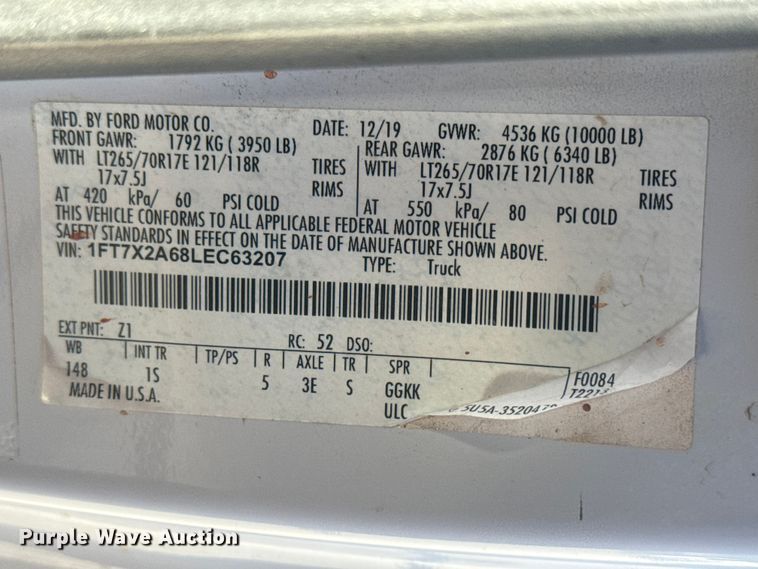 image for item DJ7990 2020 Ford F-250 SuperCab pickup truck