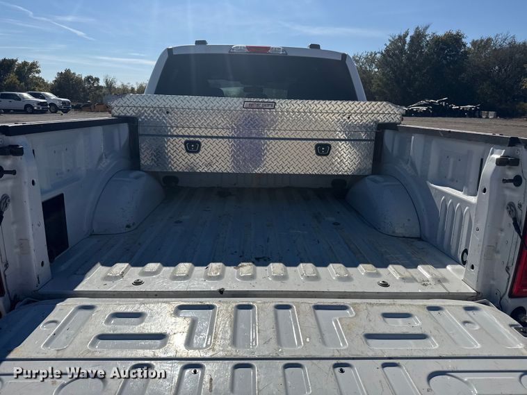 image for item DJ7991 2022 Ford F-150 SuperCrew pickup truck