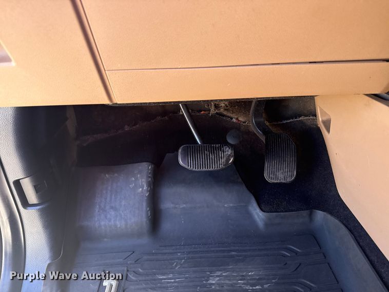 image for item DJ7991 2022 Ford F-150 SuperCrew pickup truck