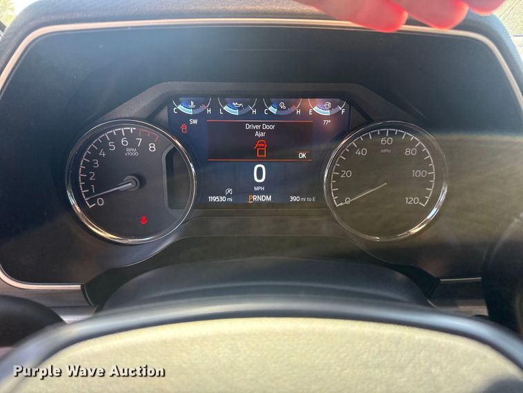 image for item DJ7991 2022 Ford F-150 SuperCrew pickup truck