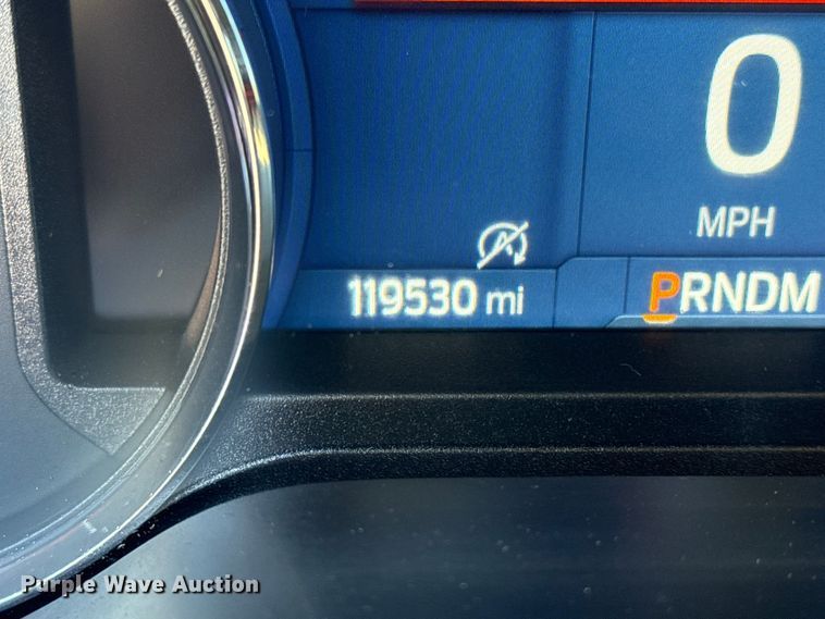 image for item DJ7991 2022 Ford F-150 SuperCrew pickup truck