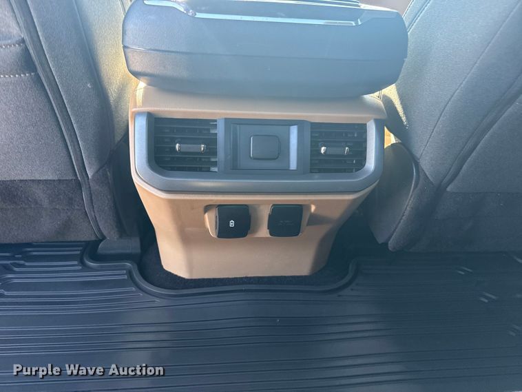 image for item DJ7991 2022 Ford F-150 SuperCrew pickup truck