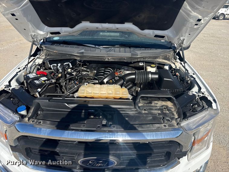 image for item DJ7991 2022 Ford F-150 SuperCrew pickup truck