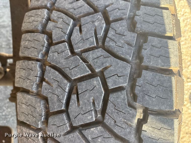 image for item DJ7991 2022 Ford F-150 SuperCrew pickup truck