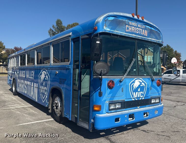 image for item DJ7992 2001 Blue Bird All American school bus