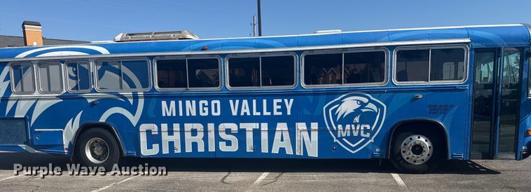 image for item DJ7992 2001 Blue Bird All American school bus