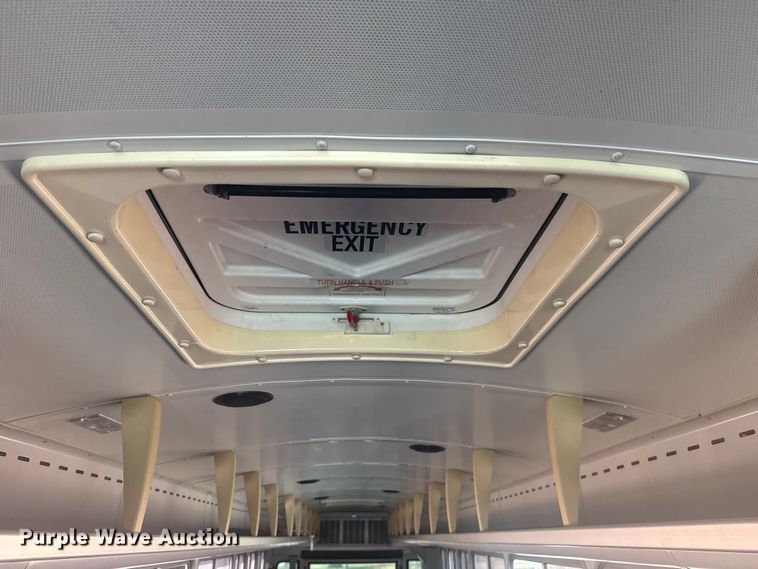 image for item DJ7992 2001 Blue Bird All American school bus