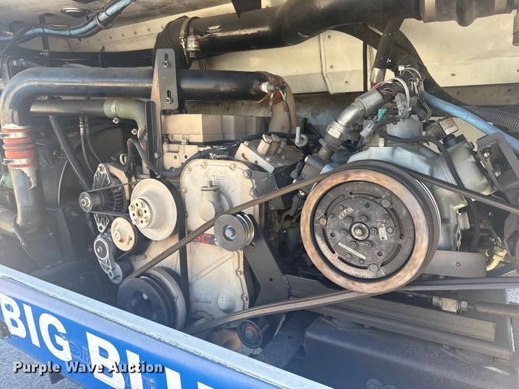 image for item DJ7992 2001 Blue Bird All American school bus