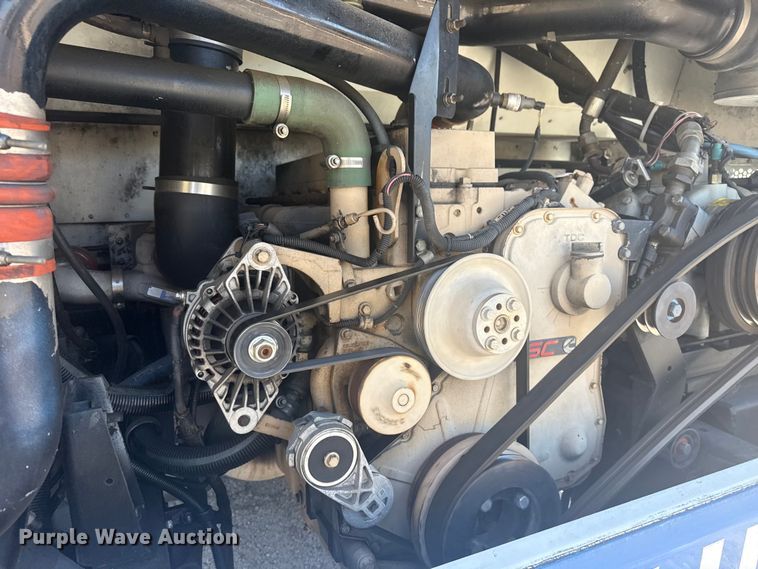 image for item DJ7992 2001 Blue Bird All American school bus