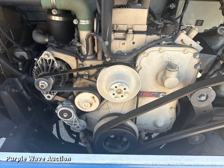 image for item DJ7992 2001 Blue Bird All American school bus