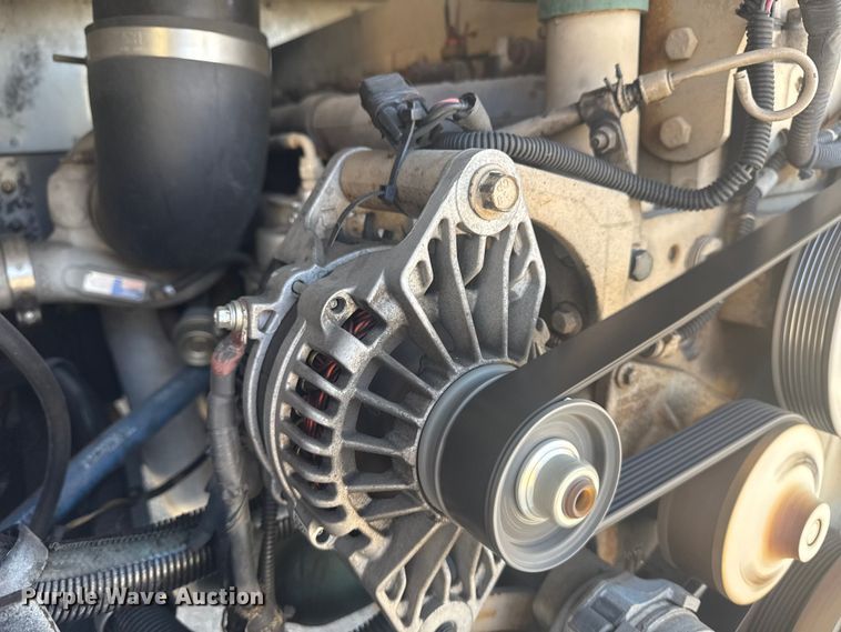 image for item DJ7992 2001 Blue Bird All American school bus