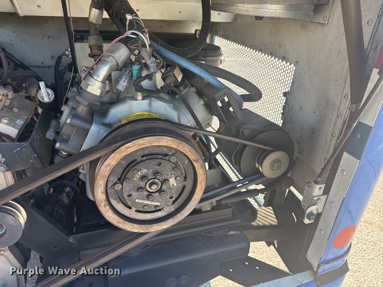 image for item DJ7992 2001 Blue Bird All American school bus