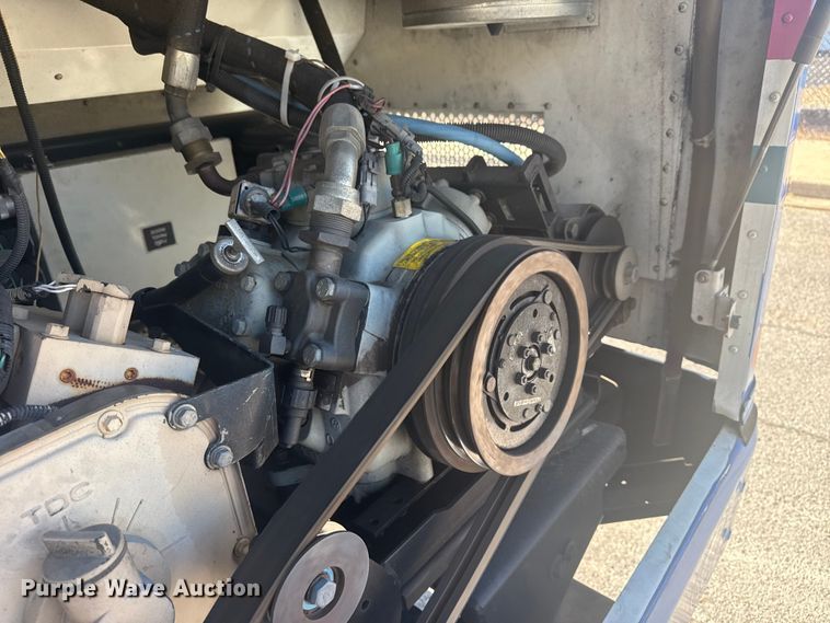 image for item DJ7992 2001 Blue Bird All American school bus