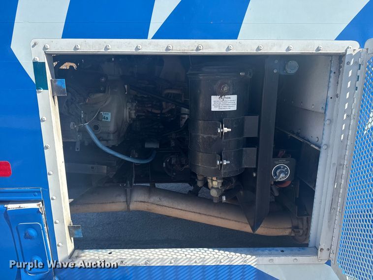 image for item DJ7992 2001 Blue Bird All American school bus