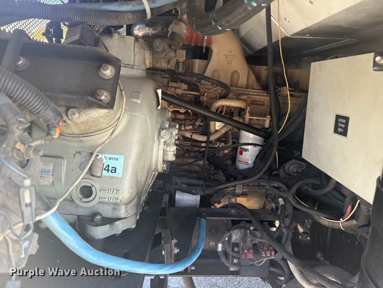 image for item DJ7992 2001 Blue Bird All American school bus