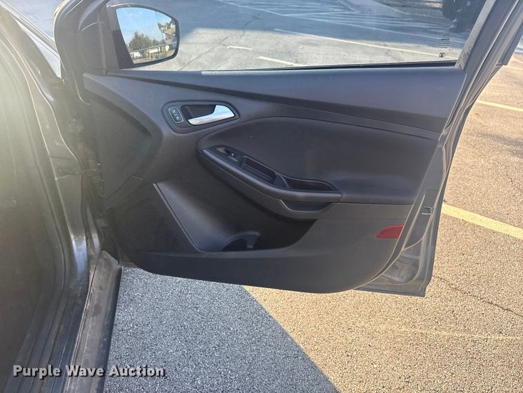 image for item DJ7995 2017 Ford Focus 