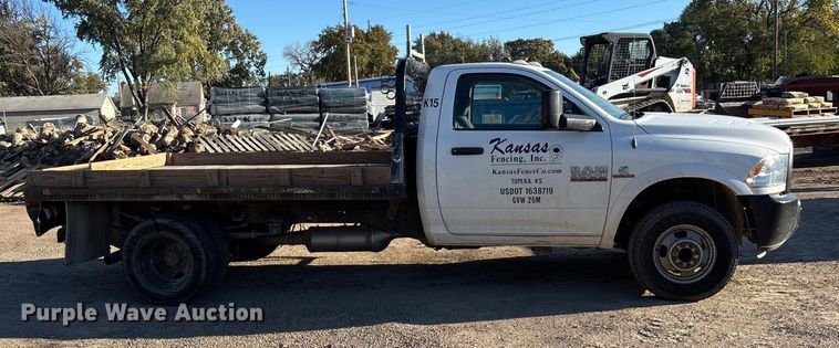 image for item DK0017 2013 RAM 3500 flatbed pickup truck