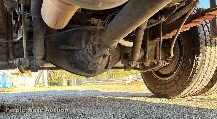 image for item DK0017 2013 RAM 3500 flatbed pickup truck