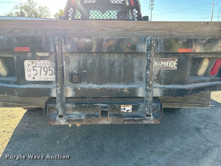 image for item DK0017 2013 RAM 3500 flatbed pickup truck