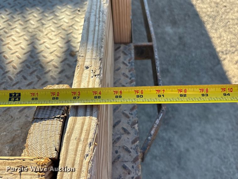 image for item DK0017 2013 RAM 3500 flatbed pickup truck