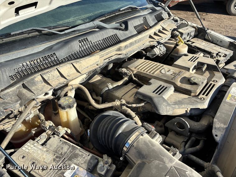 image for item DK0017 2013 RAM 3500 flatbed pickup truck