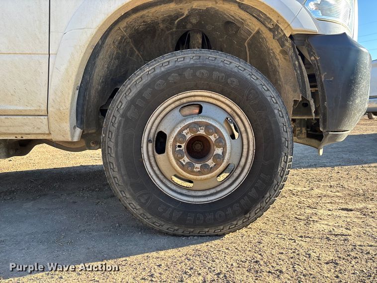 image for item DK0017 2013 RAM 3500 flatbed pickup truck