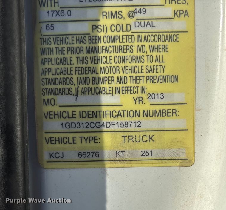 image for item DK0017 2013 RAM 3500 flatbed pickup truck