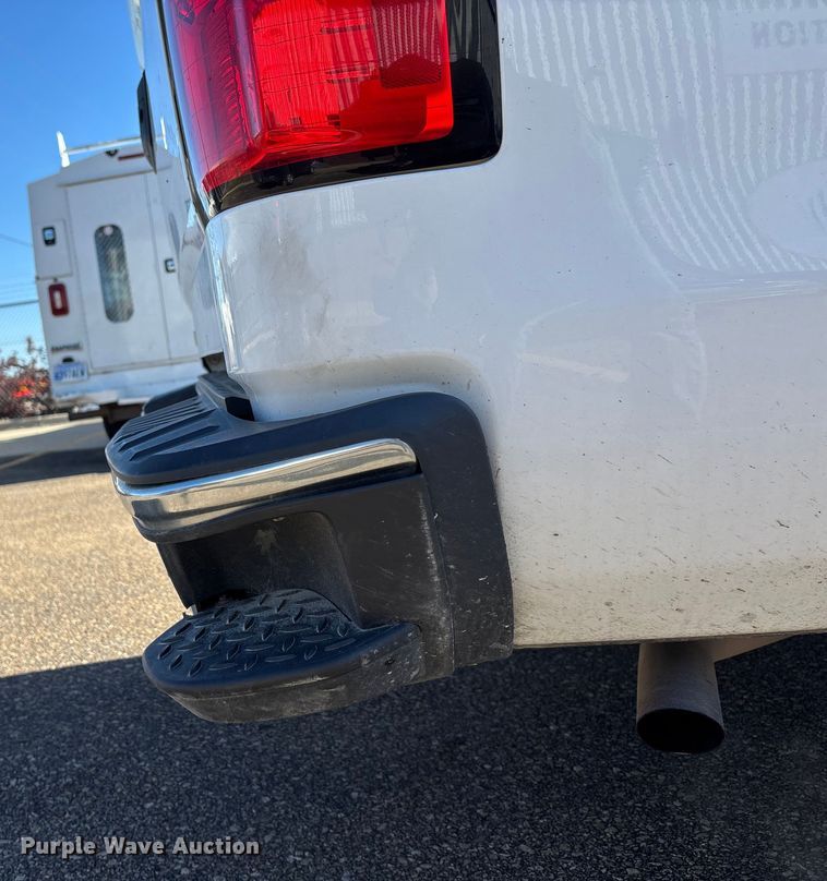 image for item DK0046 2018 GMC Sierra 1500 pickup truck