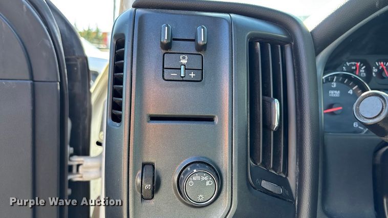 image for item DK0046 2018 GMC Sierra 1500 pickup truck