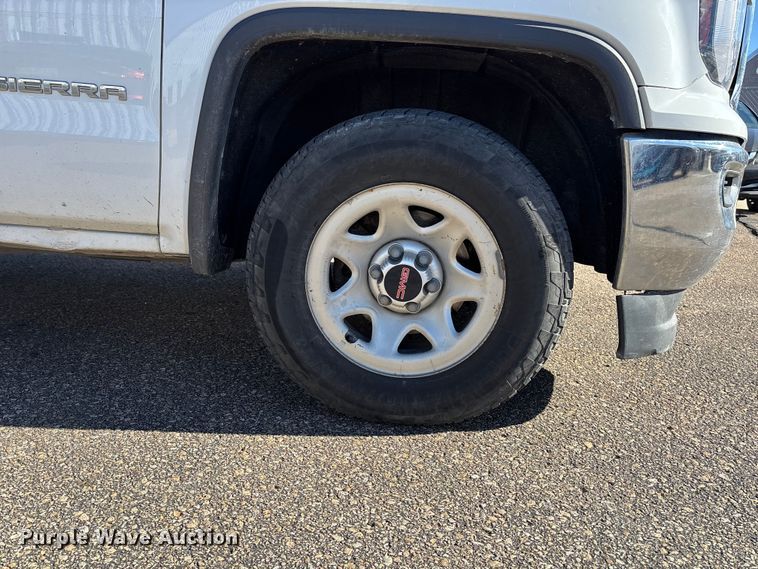 image for item DK0046 2018 GMC Sierra 1500 pickup truck