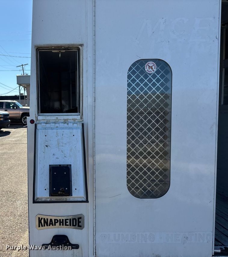 image for item DK0047 2018 Chevrolet Express 3500 utility van