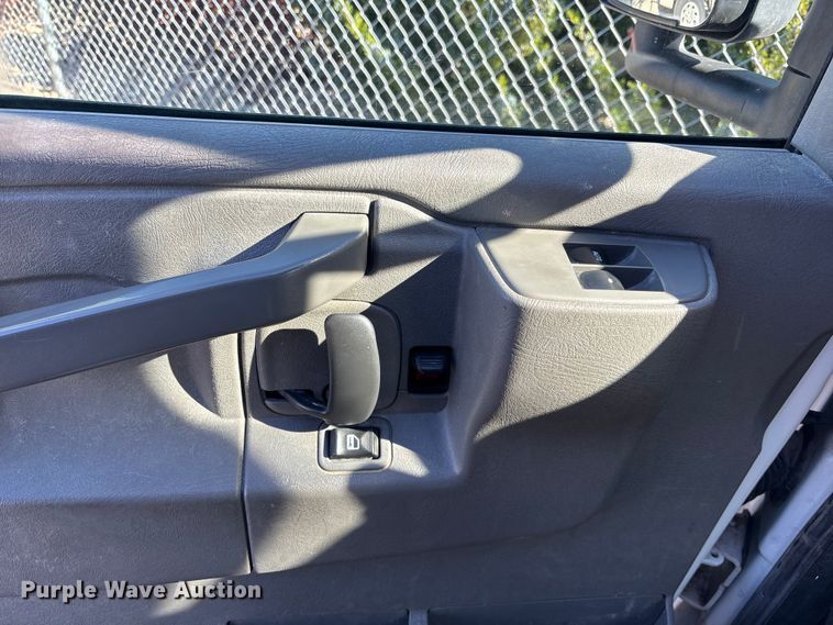 image for item DK0047 2018 Chevrolet Express 3500 utility van