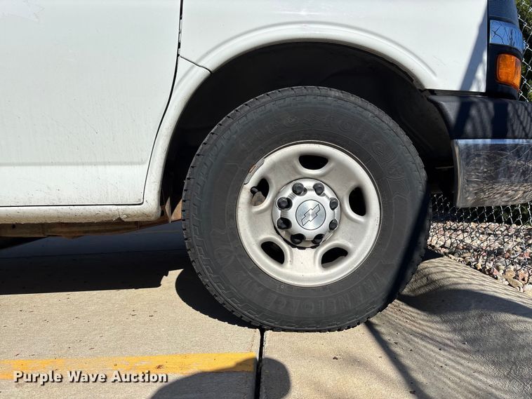 image for item DK0047 2018 Chevrolet Express 3500 utility van