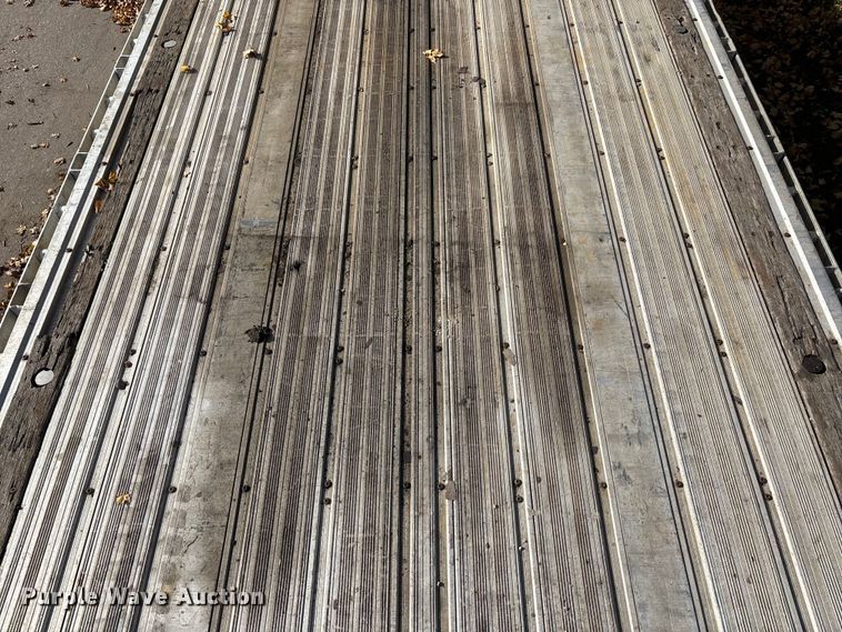 image for item DK0111 2013 Great Dane FXP002400048 flatbed trailer