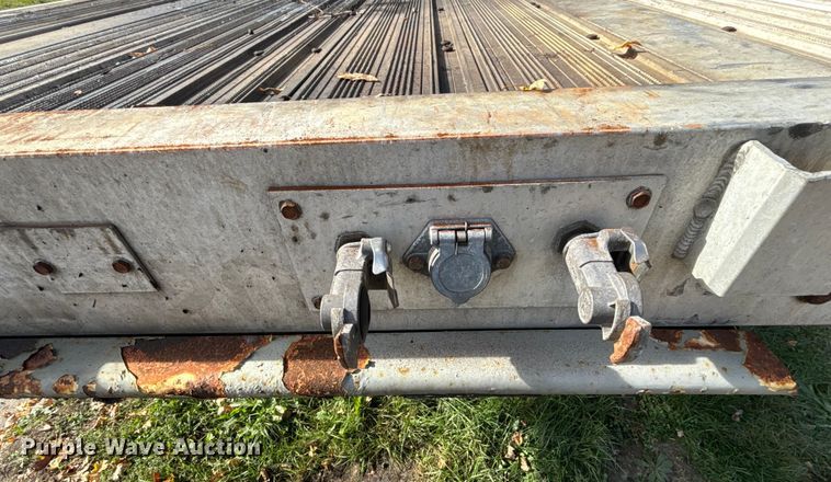 image for item DK0111 2013 Great Dane FXP002400048 flatbed trailer