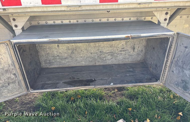 image for item DK0111 2013 Great Dane FXP002400048 flatbed trailer