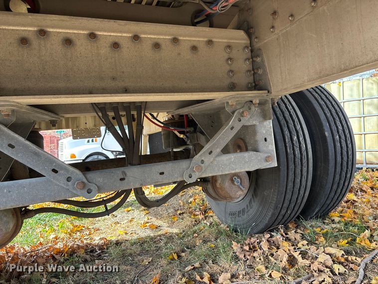 image for item DK0111 2013 Great Dane FXP002400048 flatbed trailer