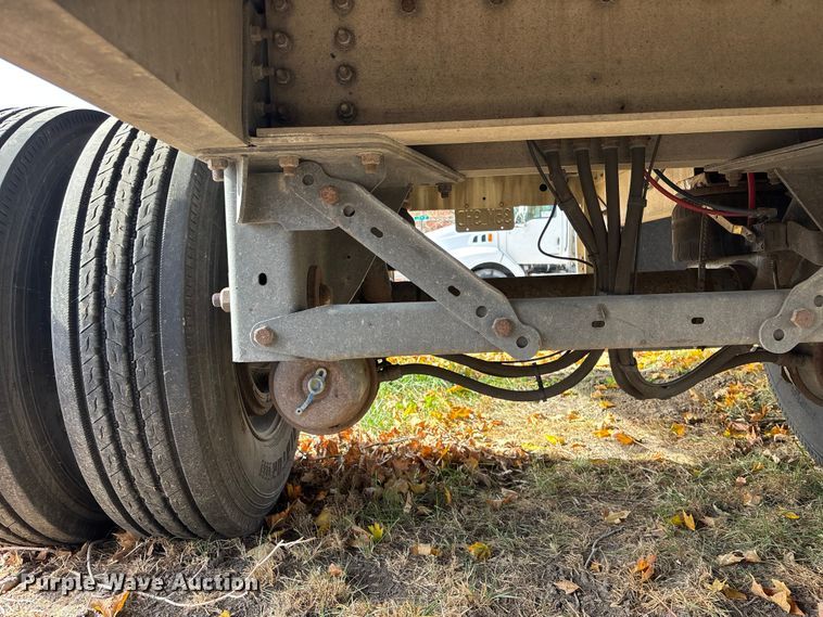 image for item DK0111 2013 Great Dane FXP002400048 flatbed trailer