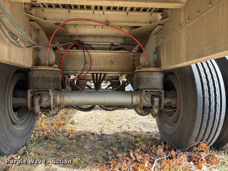 image for item DK0111 2013 Great Dane FXP002400048 flatbed trailer