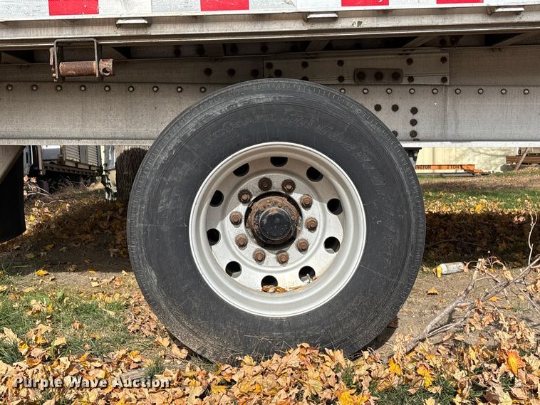 image for item DK0111 2013 Great Dane FXP002400048 flatbed trailer