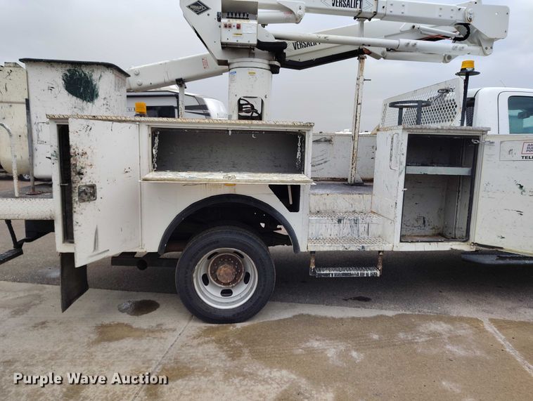 image for item DP5051 2015 RAM 5500 bucket truck