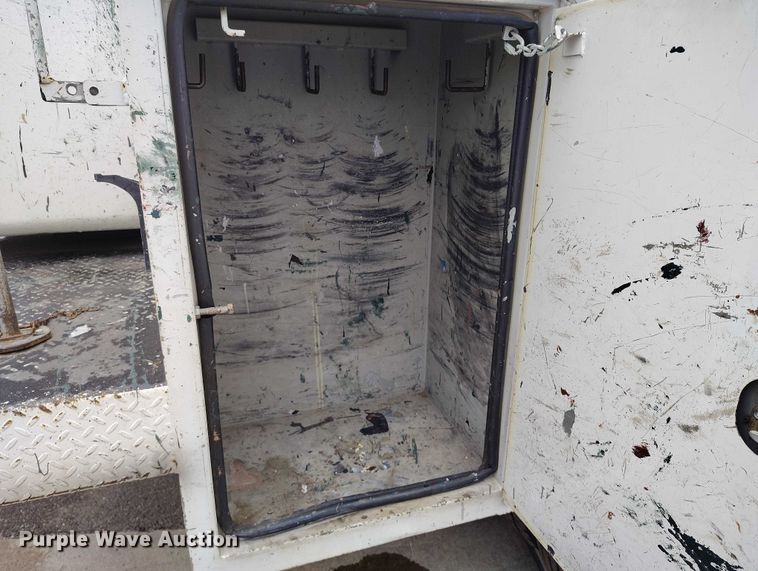 image for item DP5051 2015 RAM 5500 bucket truck