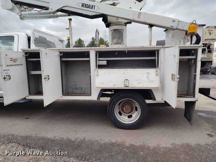 image for item DP5051 2015 RAM 5500 bucket truck